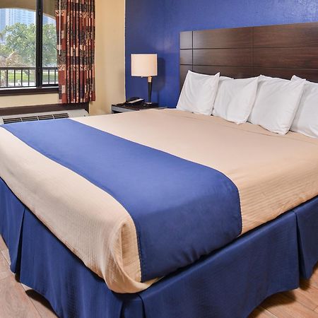 Americas Best Value Inn Medical Center Downtown Houston Exterior photo